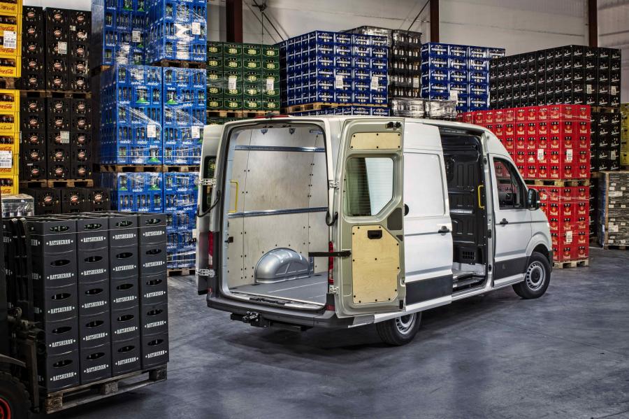  Volkswagen Crafter High Roof Van 2016 года  (фото 30 из 49)